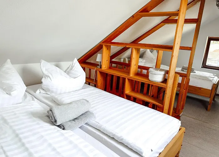 Stilvoll Uebernachten In Appartement *